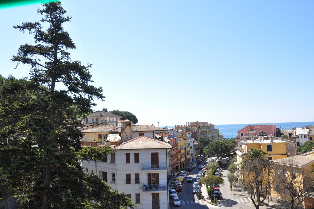 Hotel Residence Moneglia Exterior foto