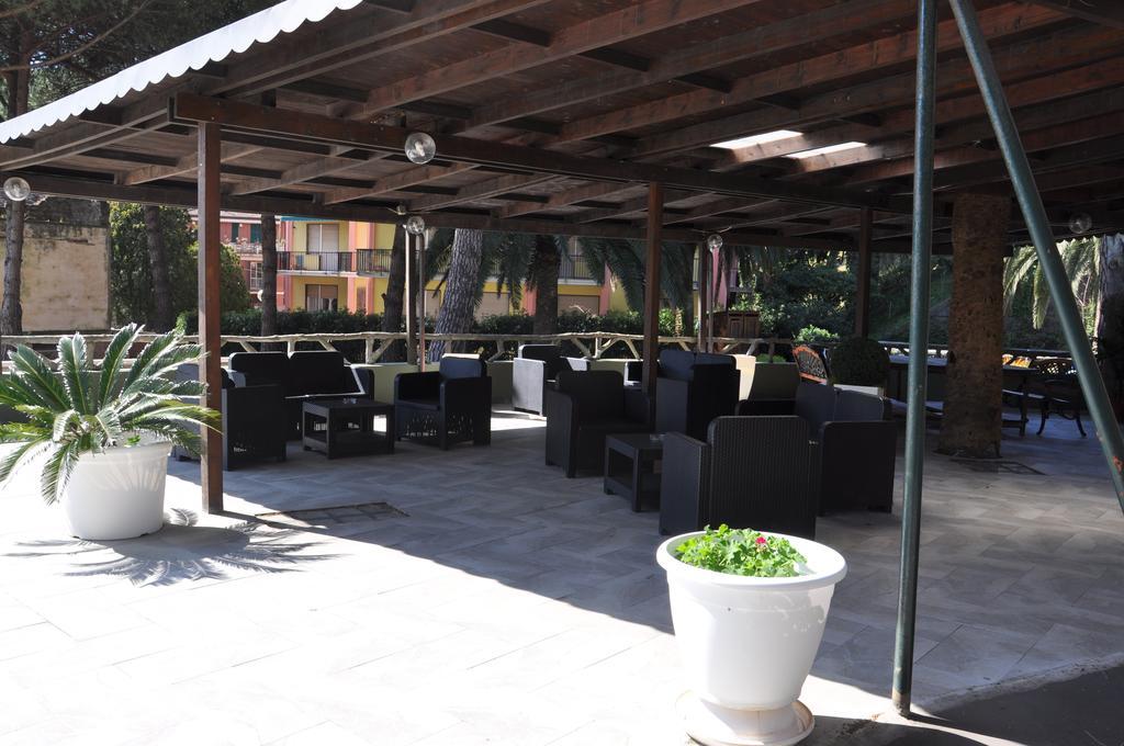 Hotel Residence Moneglia Exterior foto