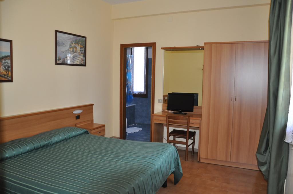 Hotel Residence Moneglia Exterior foto